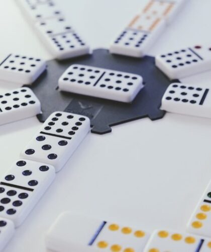 Permainan Domino Pertama Kali Dimainkan Oleh Kaisar Cina